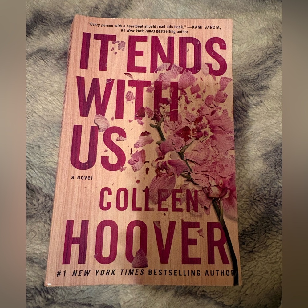 It Ends With Us by Colleen Hoover